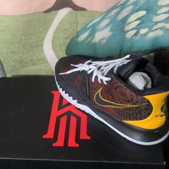 Nike | Shoes | Kyrie 7 Raygun Ds Og All New In Original Box  display picture 1